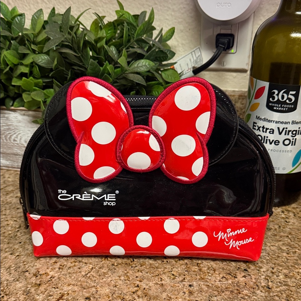 The Crème Shop | Minnie Mouse Red Polka Dot Kids Cosmetic Bag